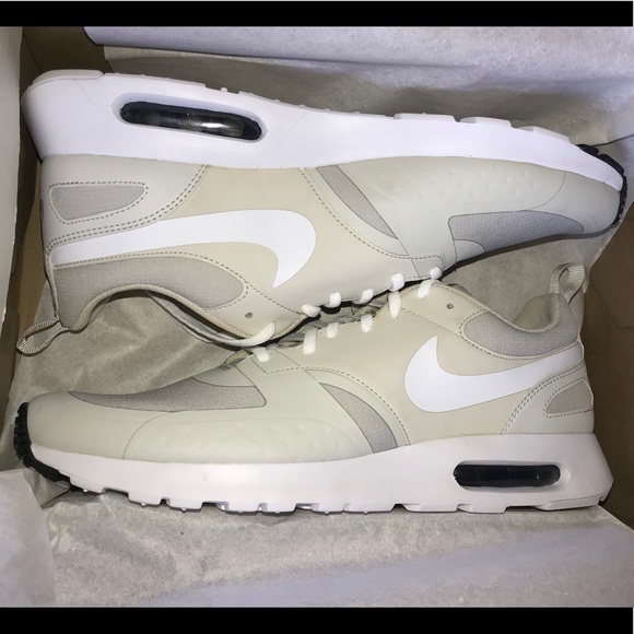 nike air max beige mens